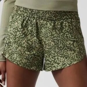 Athleta Lined Hustle 3” Short Green Clouded Leopard S Run Hike